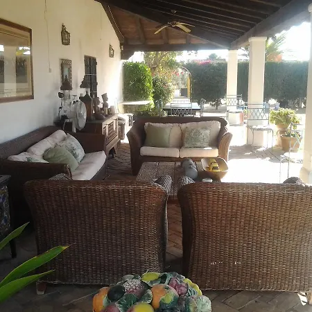 Guest house Hacienda La Indiana Los Palacios Y Villafranca
